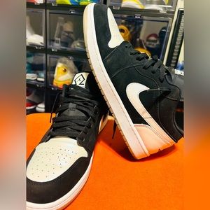 Jordan 1 Low “(SOLD)
